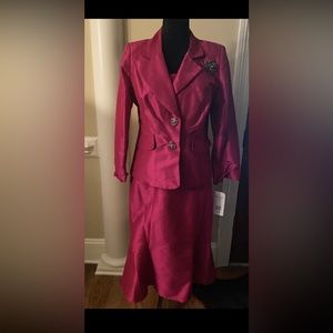 Elizeh Ladies Skirt Suit Size 12 XL